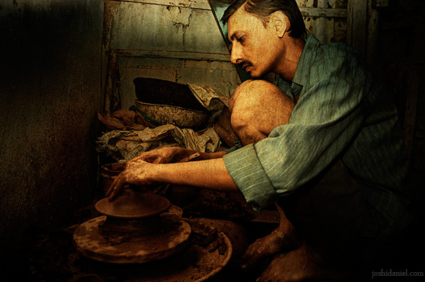 Traditional pottery making in Dharavi, Mumbai