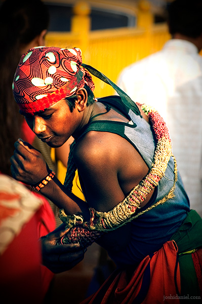 Boy in Mumbai whipping himself