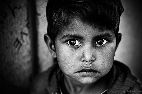Black and white portrait of a young boy from Jaisalmer, Rajasthan