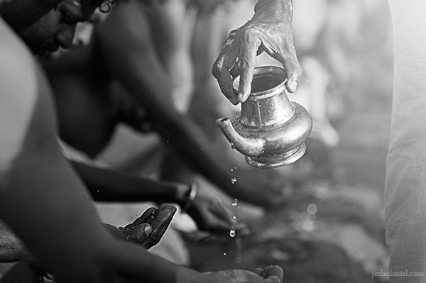 Hindus performing the annual Karkidaka Vavu Bali at the Shankhumugham Beach in Trivandrum