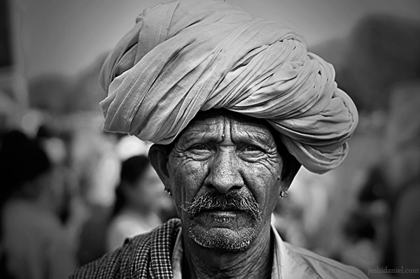 Portrait of a man with turban from Kumbh Mela 2010 in Haridwar