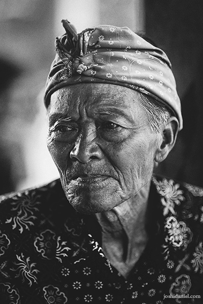 Black and white portrait of an old man in Uluwatu, Bali, Indonesia