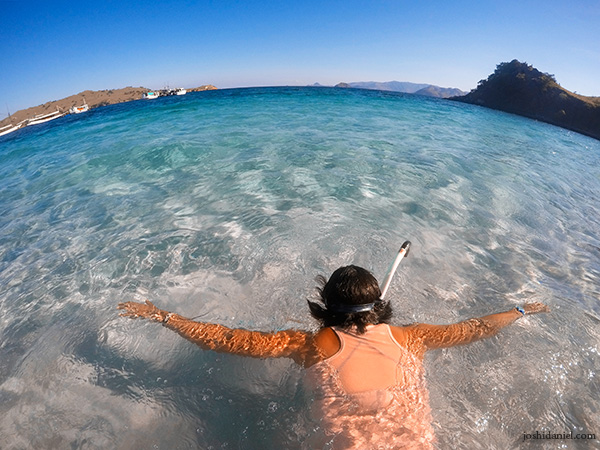 Jiyeon Juno Kim snorkelling at Pink Beach in Indonesia