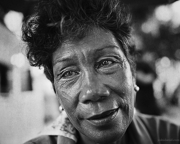 A 28mm wide angle black and white portrait of a lady from White Beach, Boracay, Philippines