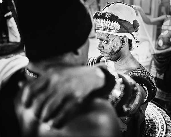 Muthappan Theyyam performer | 28mm Portraits Project
