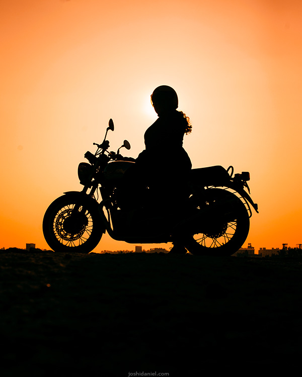 Royal Enfield Interceptor 650 diaries.